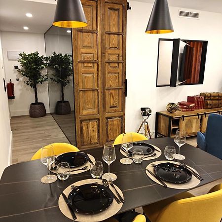 La Parada Del Rey - Luxury Suites Plasencia Bagian luar foto