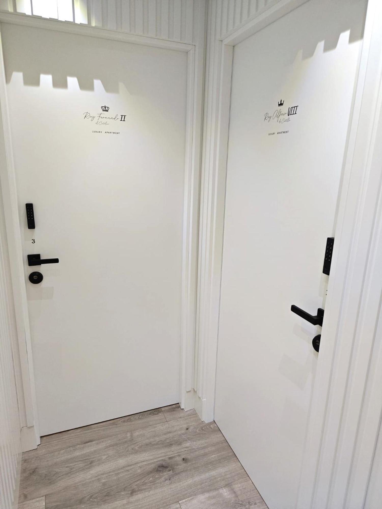 La Parada Del Rey - Luxury Suites Plasencia Bagian luar foto