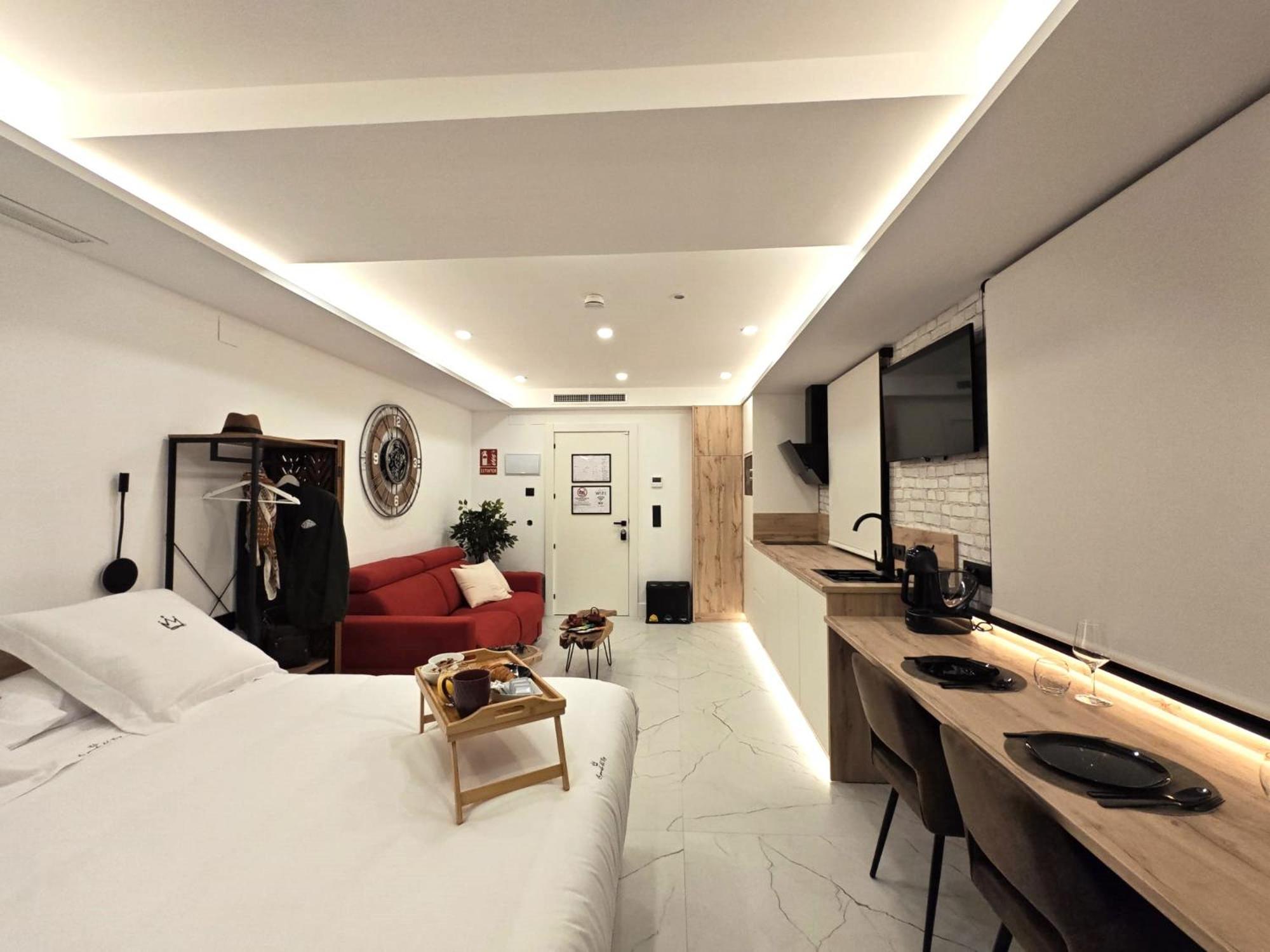 La Parada Del Rey - Luxury Suites Plasencia Bagian luar foto
