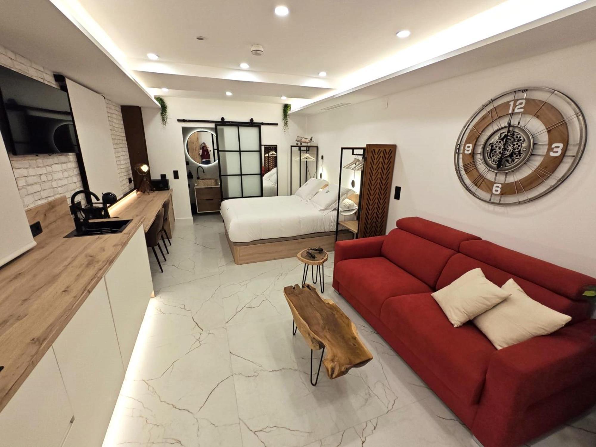 La Parada Del Rey - Luxury Suites Plasencia Bagian luar foto