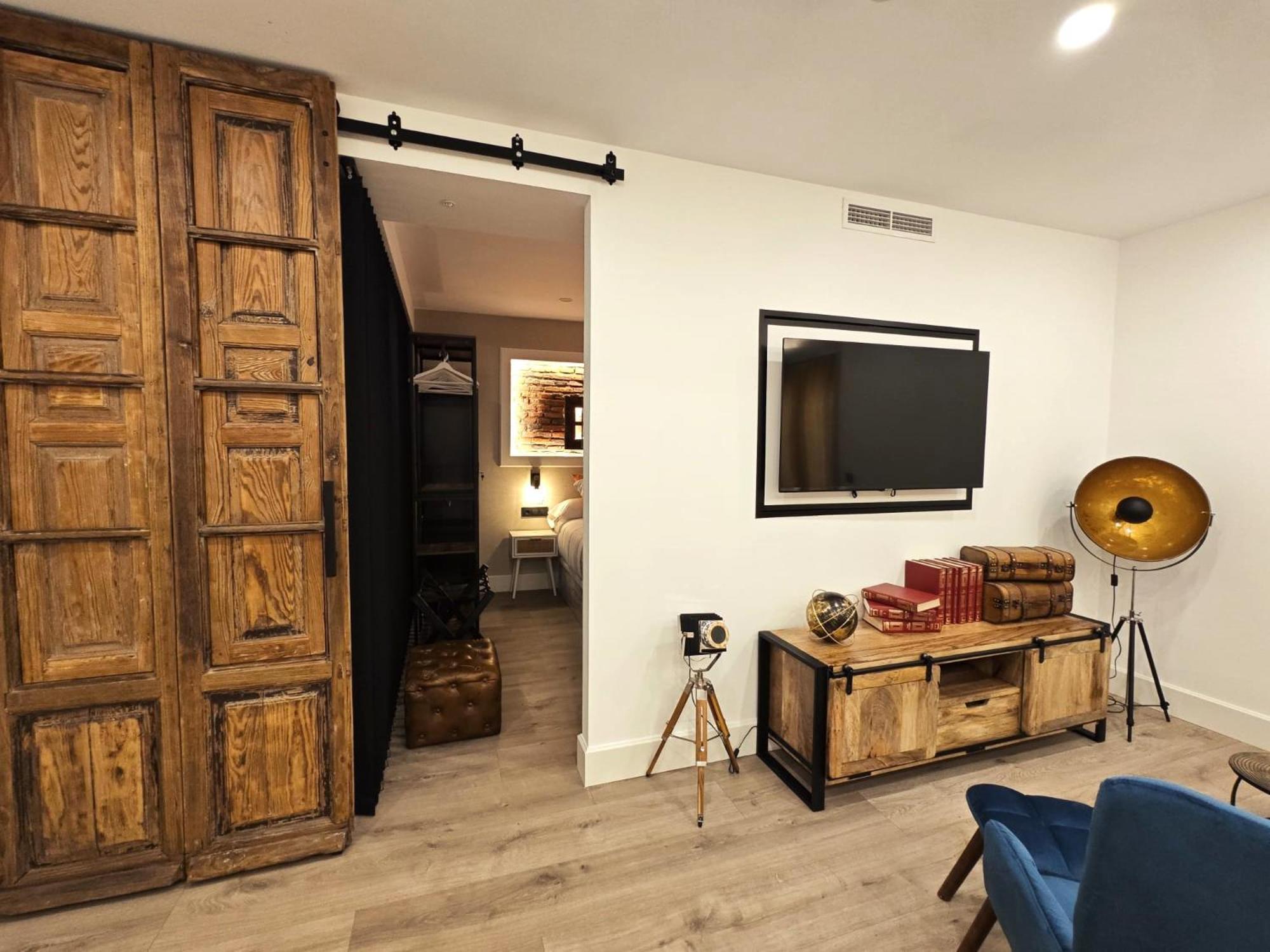 La Parada Del Rey - Luxury Suites Plasencia Bagian luar foto